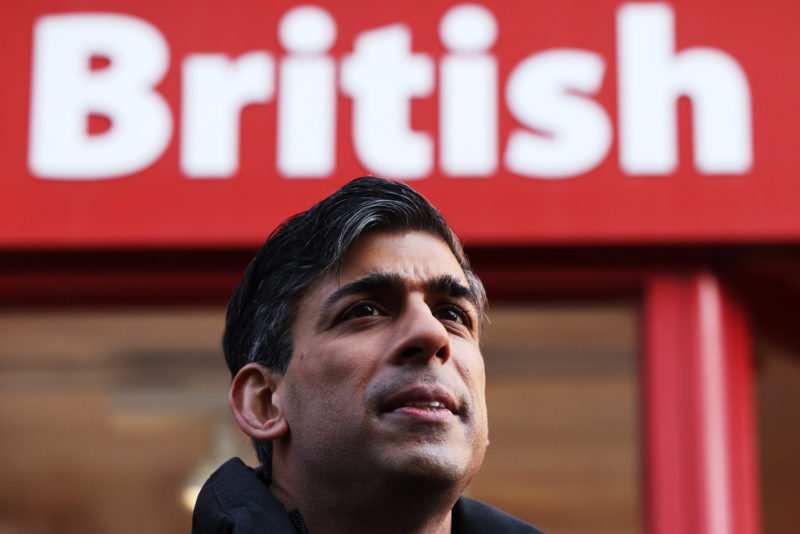WINCHESTER, ENGLAND - JANUARY 19: UK Prime Minister Rishi Sunak walks through the local streets during a visit on January 19, 2024 in Winchester, E...