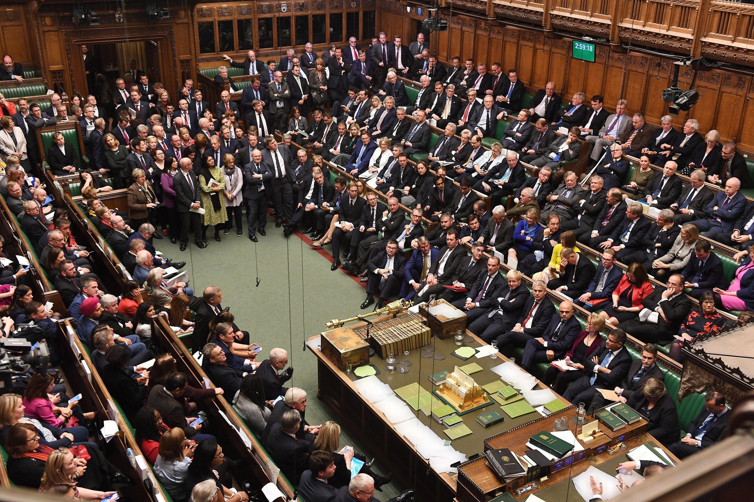 A photo showing a packed chamber in the House of Commons. This was for a debate on Brexit in 2019. Which includes many of the candidates in the tory leadership race.