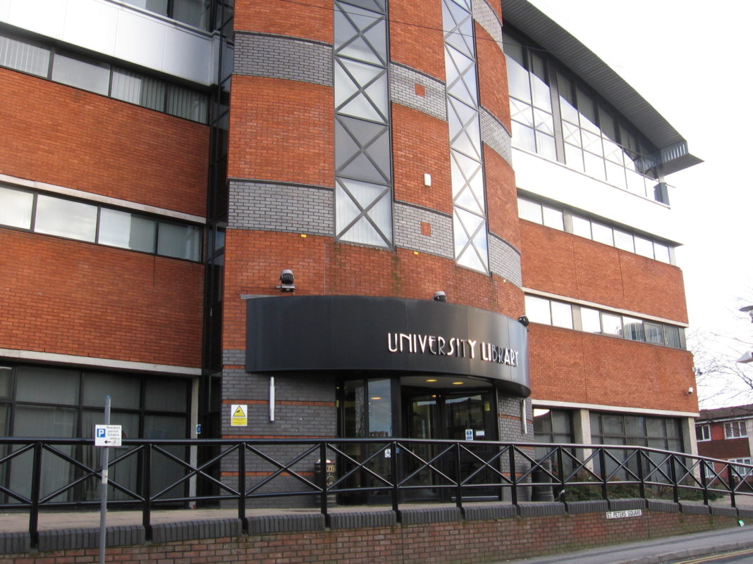 Photo of University of Central Lancashire's Library (UCLan) by Fetler